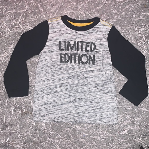 18-24 top bundle! All very good to excellent condition. - Picture 3 of 8